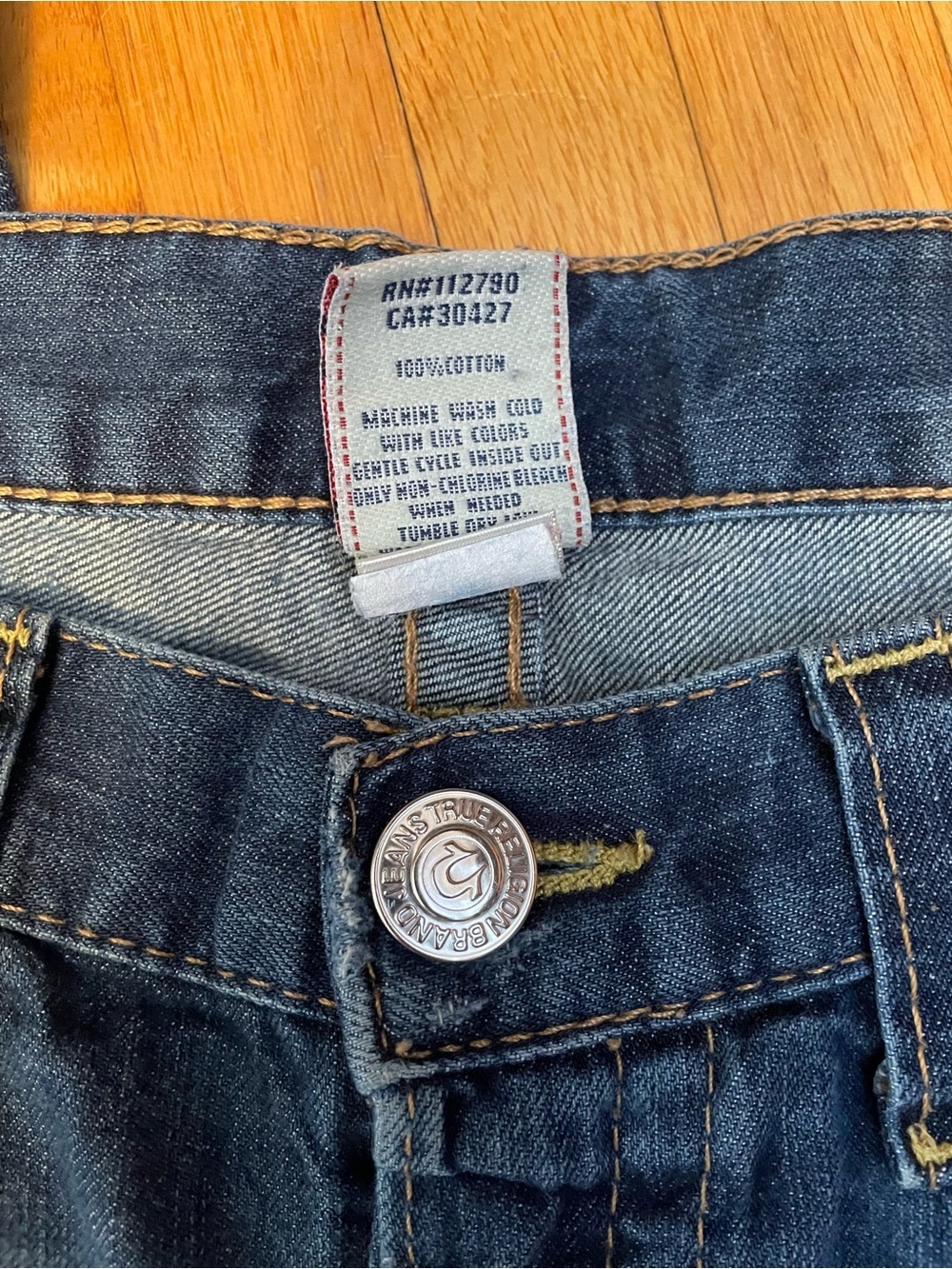 True Religion Men’s Distressed Denim Jordan Jeans - Picture 3 of 15
